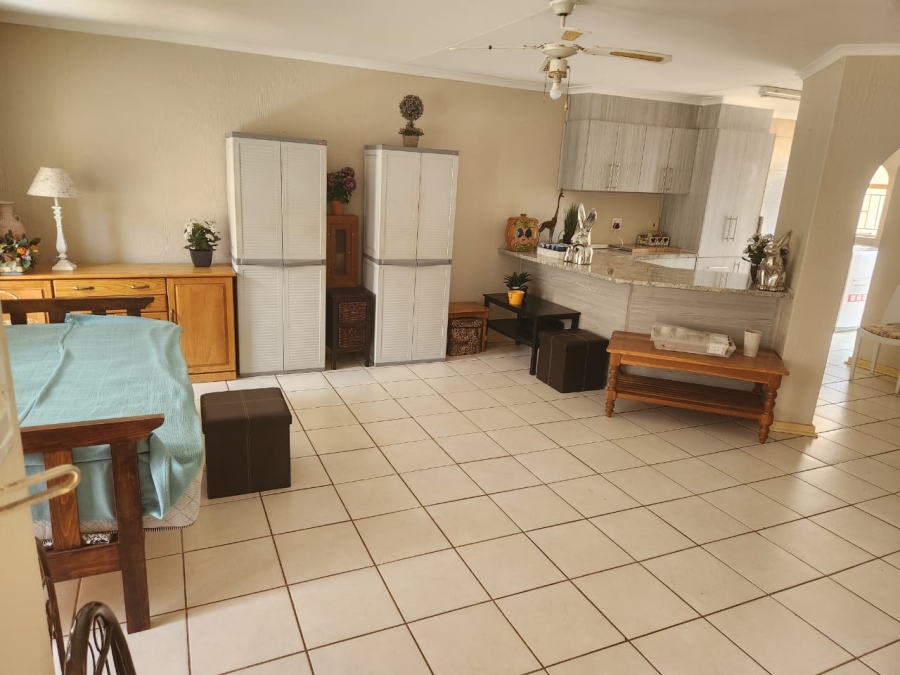 2 Bedroom Property for Sale in Heuwelsig Free State